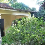 Hospedaria Canto do Tiê Casa de 3 Quartos Para 6 ou 7 pessoas